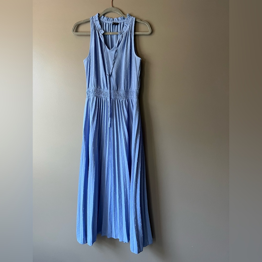 Elegant Blue Sleeveless Dress